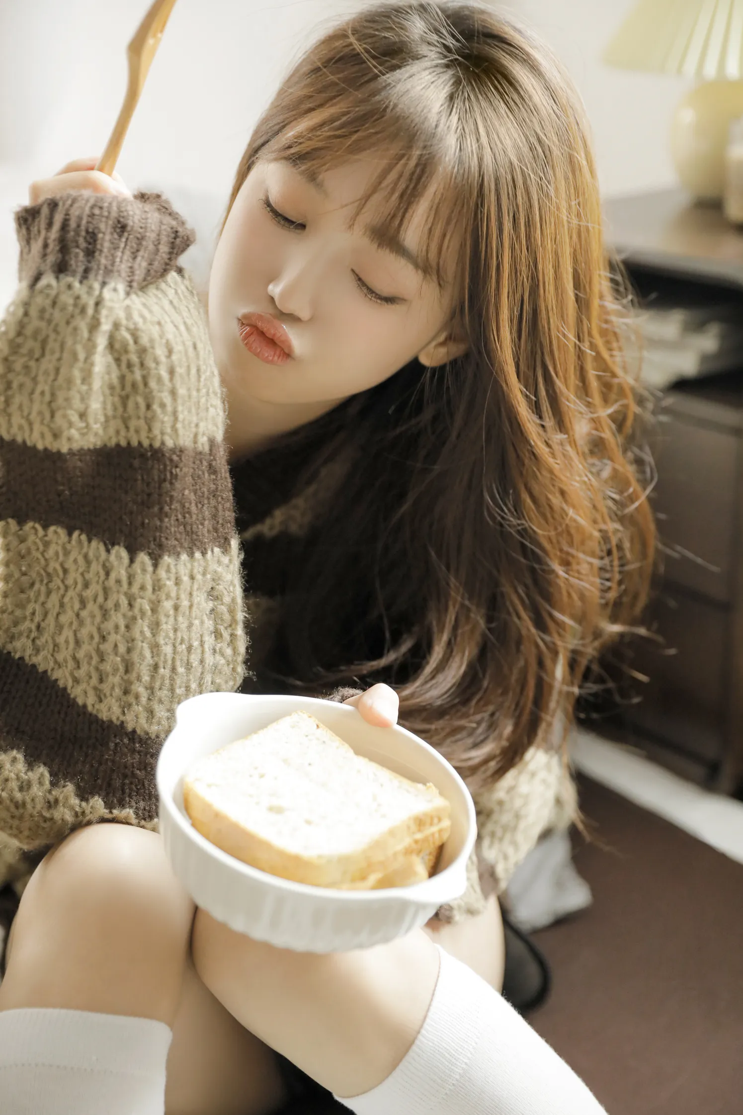 [YITUYU] 2022.12.05 Vol.2606 – Coffee-colored autumn Zheng Xiangxiang#[22P]-20