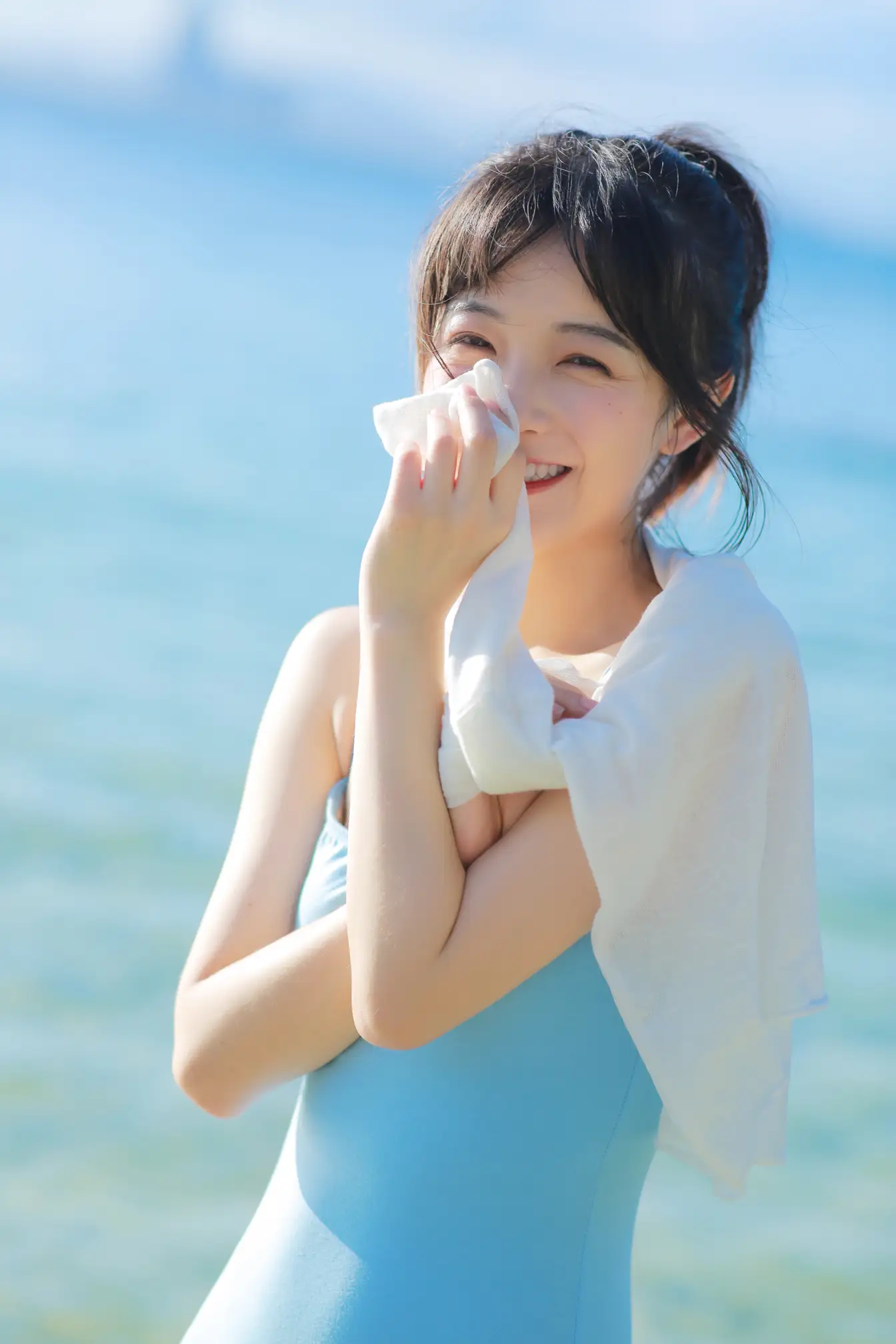 [YITUYU] 2022.06.09 Vol.1125 – The sea is a touchable blue sky Sweet wine No. 8#[25P]-4